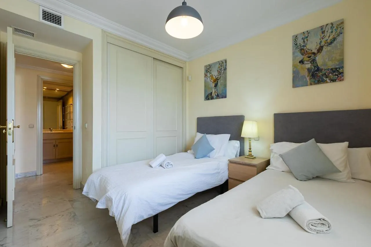 Puerto Banus, Marina Banus, 2Br, 2Bth, Pool, Parking, Marbella, 2H Apartment 0*, Marbella Spain