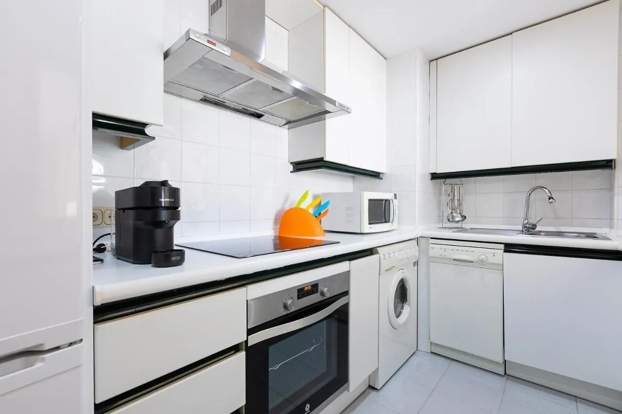 Puerto Banus, Marina Banus, 2Br, 2Bth, Pool, Parking, Marbella, 2H Apartment Spain