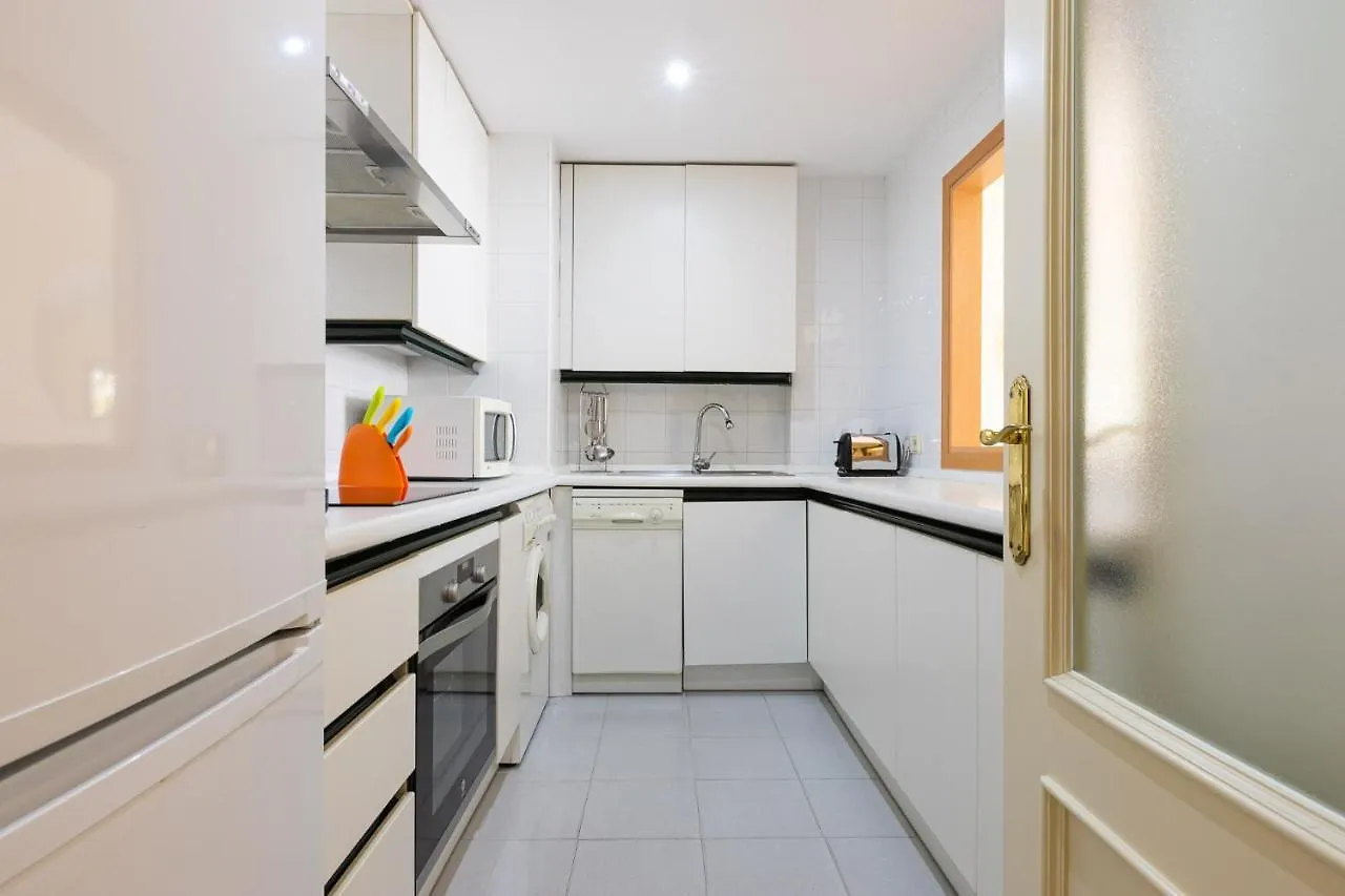 Puerto Banus, Marina Banus, 2Br, 2Bth, Pool, Parking, Marbella, 2H Apartment Marbella